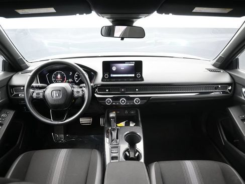 Used 2023 Honda Civic Sport image 9