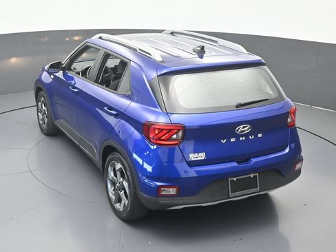 Used 2022 Hyundai Venue SEL FWD image 42