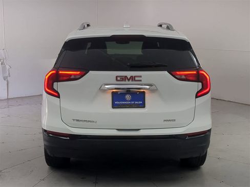 Used 2021 GMC Terrain SLT image 5