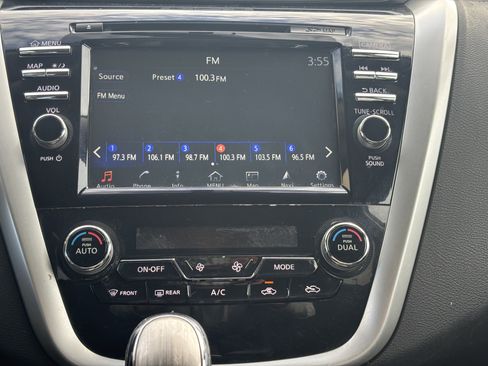 Used 2018 Nissan Murano SV FWD image 18