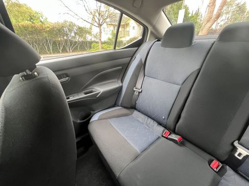 Used 2025 Nissan Versa SV FWD image 37