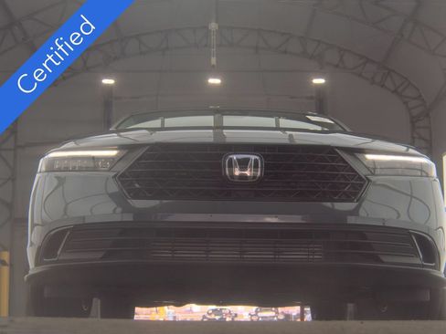 Used 2023 Honda Accord EX image 2