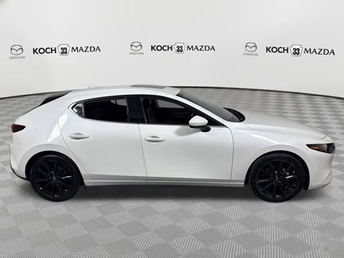 Used 2019 MAZDA MAZDA3 AWD Hatchback w/ Premium Pkg image 8