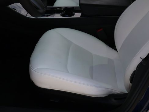 Used 2019 Tesla Model 3 Standard Range RWD image 12