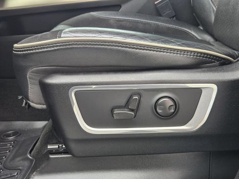Used 2022 RAM 1500 Laramie AWD/4WD image 23