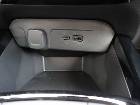 New 2026 Chevrolet Trax LT image 16