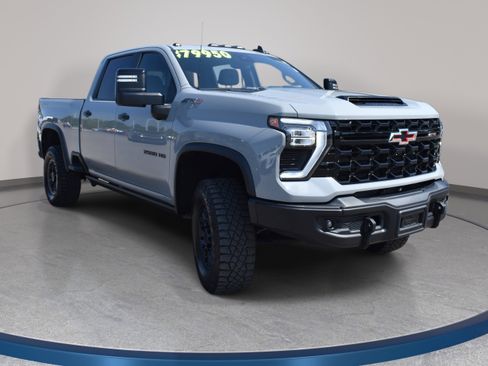 Used 2024 Chevrolet Silverado 2500 ZR2 w/ ZR2 Bison Edition AWD/4WD image 5