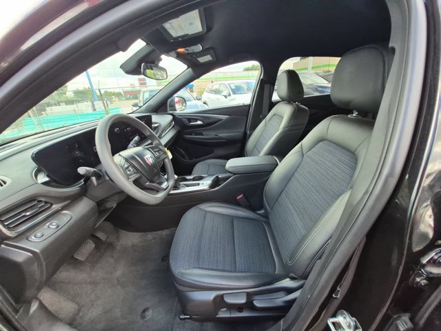 Used 2026 Buick Envista Preferred FWD image 23