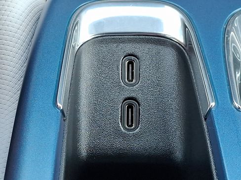 Used 2025 Chevrolet Equinox EV LT w/ Convenience Package FWD image 23