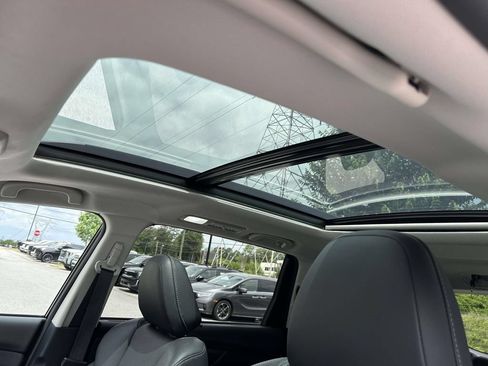 Used 2022 Subaru Ascent Touring AWD/4WD image 20