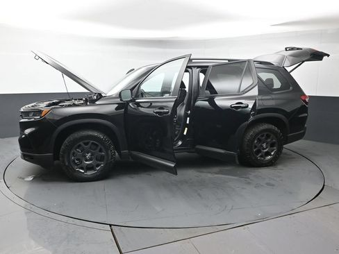 Certified 2023 Honda Pilot TrailSport image 44