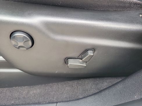Used 2021 Jeep Grand Cherokee Laredo X RWD image 13