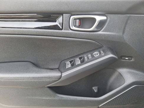 Used 2023 Honda Civic Touring image 10