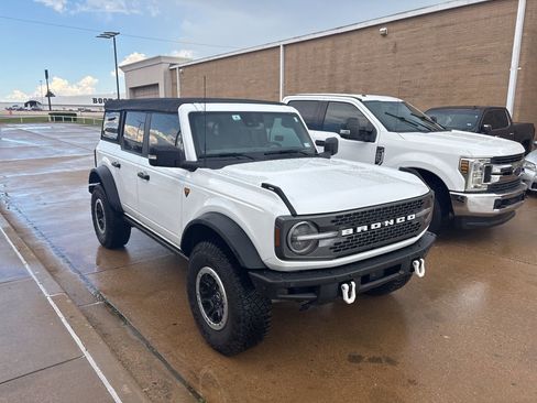 Used 2022 Ford Bronco Badlands AWD/4WD image 4