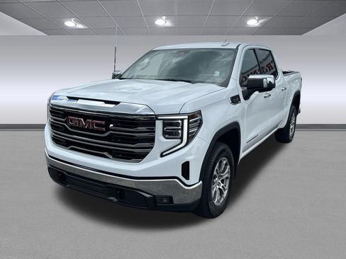 Used 2025 GMC Sierra 1500 SLT RWD image 7