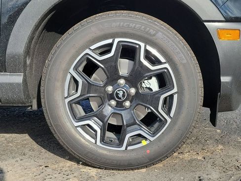 New 2025 Ford Bronco Sport Outer Banks w/ Outer Banks Tech Package+ image 9