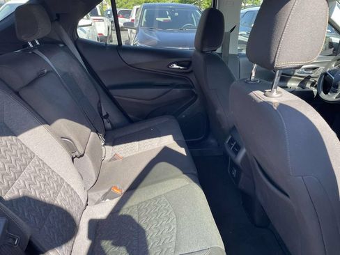 Used 2023 Chevrolet Equinox LT FWD image 11