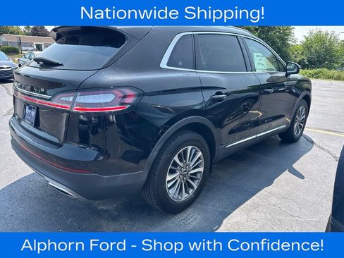 Used 2023 Lincoln Nautilus AWD w/ Premium Package image 4