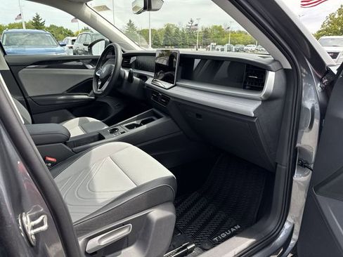 New 2026 Volkswagen Tiguan SE AWD/4WD image 29