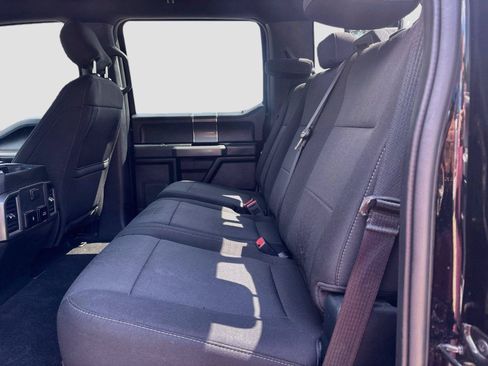 Used 2018 Ford F150 XLT w/ Equipment Group 302A Luxury AWD/4WD image 11
