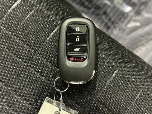 Certified 2026 Honda HR-V LX image 28