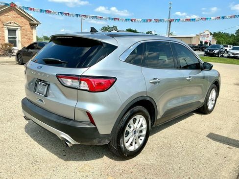 Used 2022 Ford Escape SE w/ Convenience Package FWD image 5