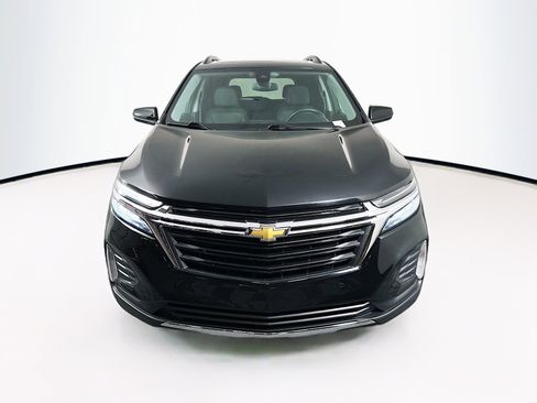 Used 2023 Chevrolet Equinox LT image 2
