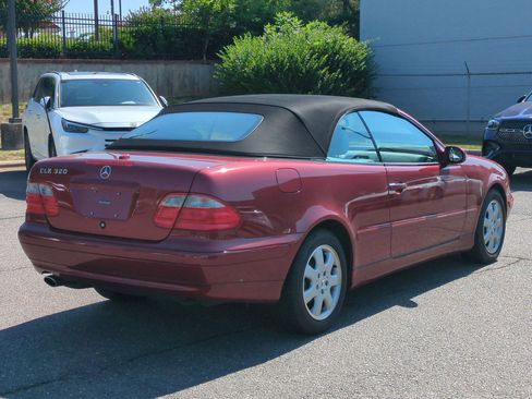 Used 2003 Mercedes-Benz CLK 320 Cabriolet image 3