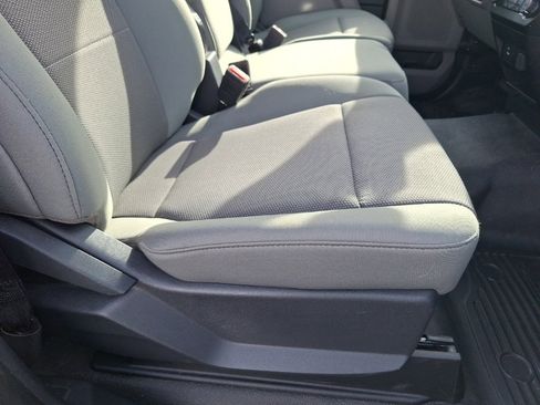 Used 2022 Ford F250 XL w/ Power Equipment Group image 16