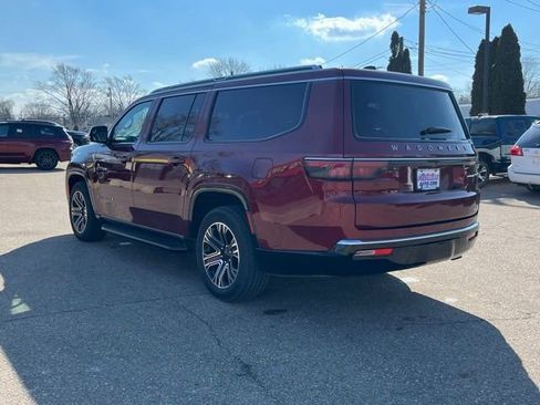 Used 2024 Jeep Wagoneer L Series II w/ Flexible Seating Group image 3