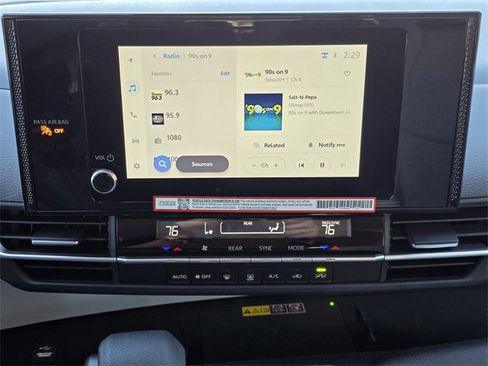 Used 2025 Toyota Sienna LE image 13