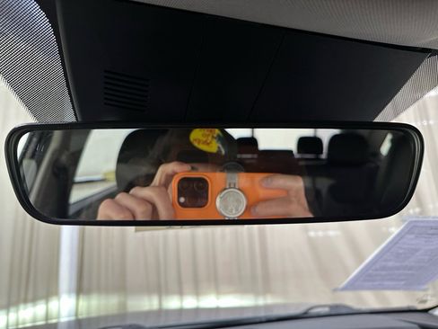 Used 2024 Kia Sorento S image 35