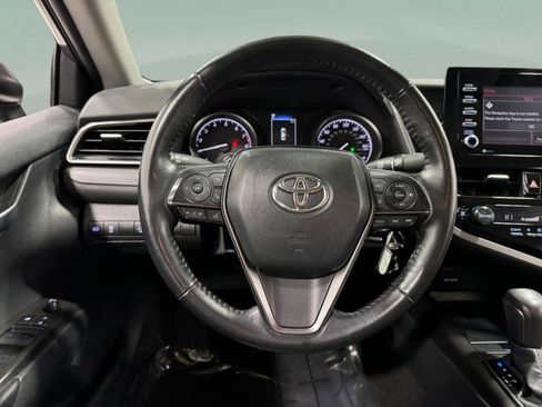 Used 2024 Toyota Camry SE w/ Cold Weather Package image 12