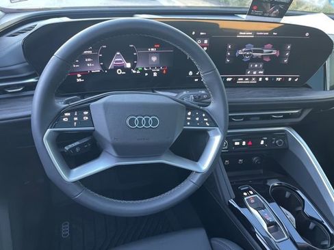 New 2025 Audi Q5 Prestige image 33