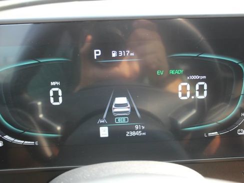 Used 2023 Kia Sportage EX AWD/4WD image 18