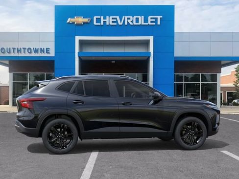 New 2026 Chevrolet Trax ACTIV w/ Driver Confidence Package FWD image 5