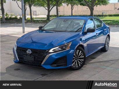 Used 2025 Nissan Altima 2.5 SV