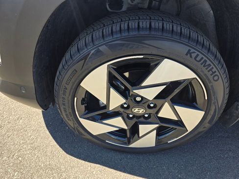 Used 2024 Hyundai Kona Limited image 18