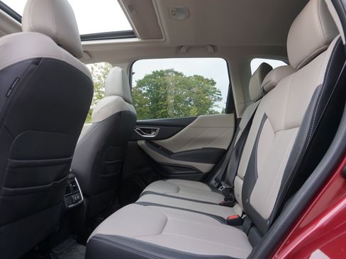 Used 2022 Subaru Forester Limited AWD/4WD image 15