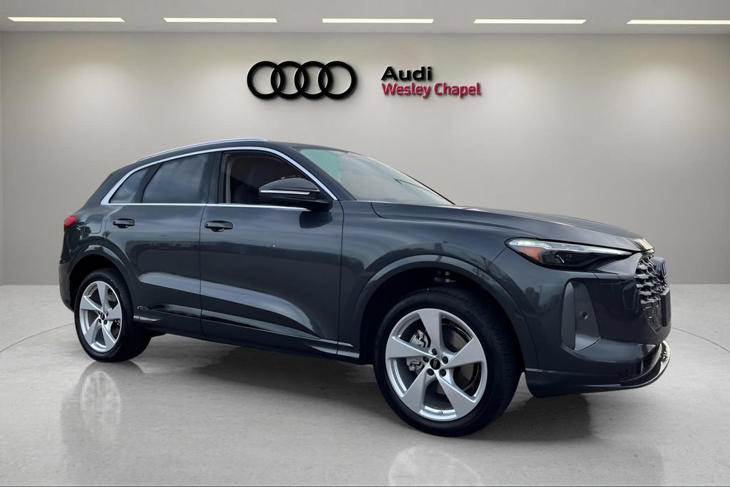 Used 2025 Audi Q5 Premium Plus AWD/4WD image 7