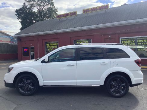 Used 2020 Dodge Journey Crossroad image 4