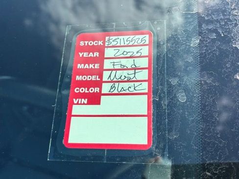 Used 2025 Ford Mustang Premium image 10