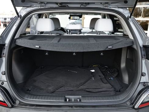 Used 2023 Hyundai Kona SEL image 30