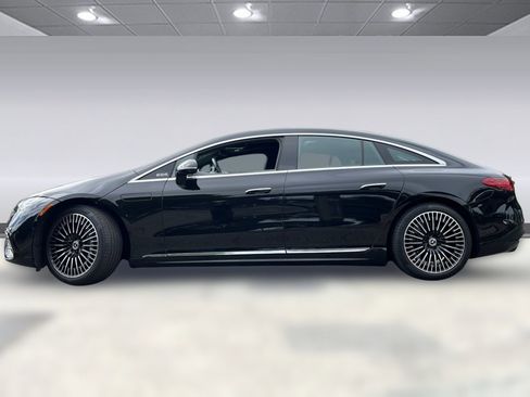 Certified 2024 Mercedes-Benz EQS 580 4MATIC Sedan image 2