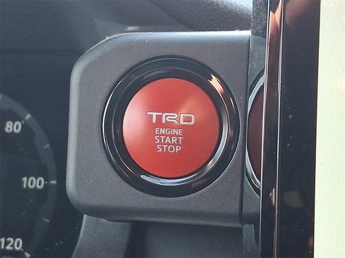 Used 2024 Toyota Tacoma TRD Sport image 23