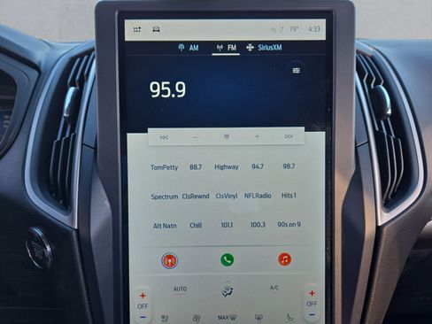 Certified 2022 Ford Edge SEL w/ Convenience Package image 18