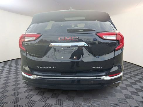 Used 2022 GMC Terrain Denali w/ Denali Premium Package image 8