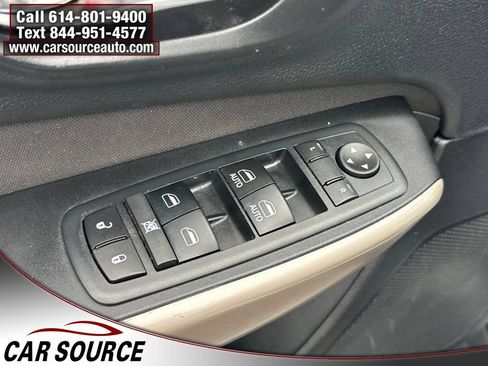 Used 2017 Jeep Cherokee Latitude w/ Comfort/Convenience Group AWD/4WD image 12
