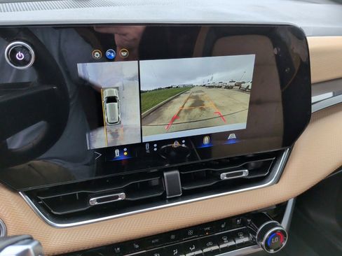 Used 2026 Chevrolet Equinox ACTIV w/ Convenience Package III image 24