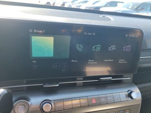 Used 2025 Hyundai Kona SEL image 12
